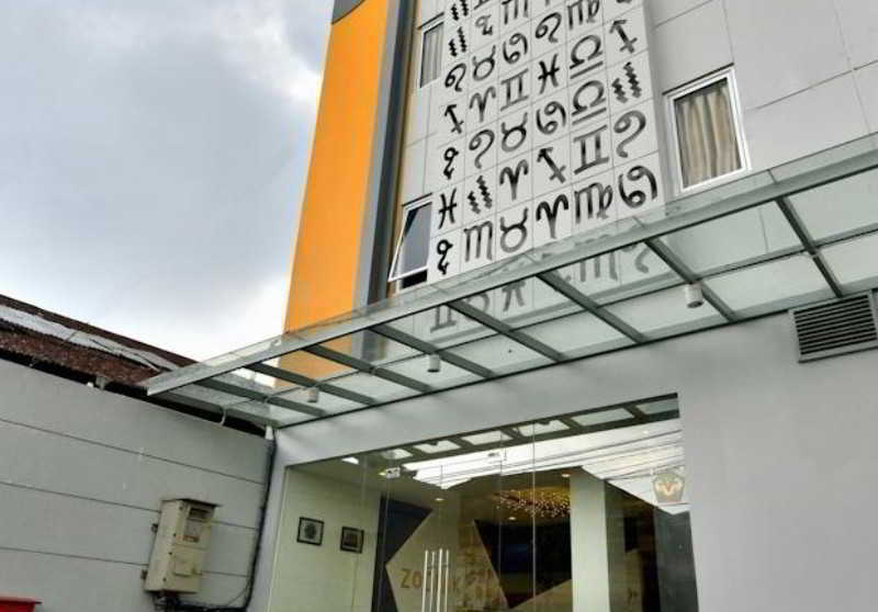 בנדונג Zodiak Kebon Jati By Kagum Hotels מראה חיצוני תמונה
